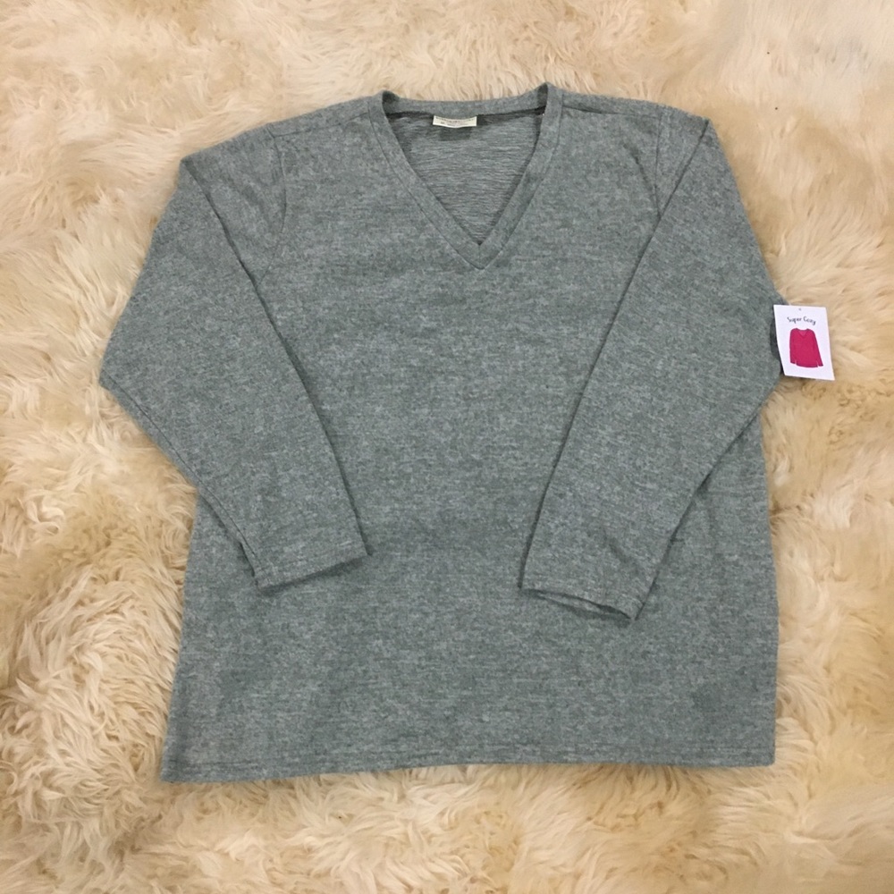 Women’s Long Sleeve Top - Picture 2 of 4